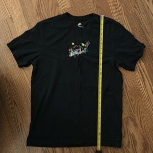 Nike tee. Men’s size medium.